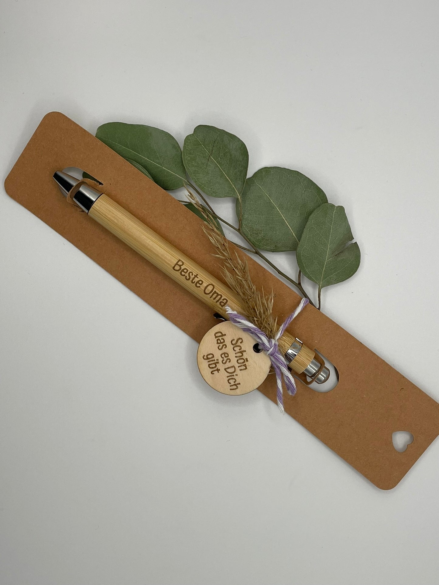 🖊️ Kugelschreiber „Beste Oma“ – mit Gravur & Geschenkanhänger 💐💛