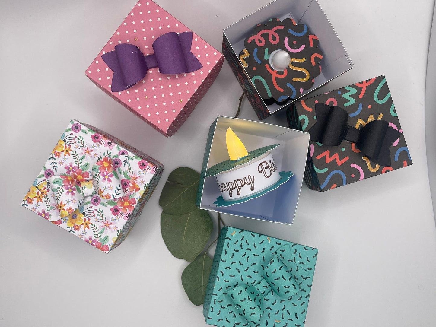 🎁 Bunte Mini-Geschenkboxen – klein, kreativ & voller Überraschungen