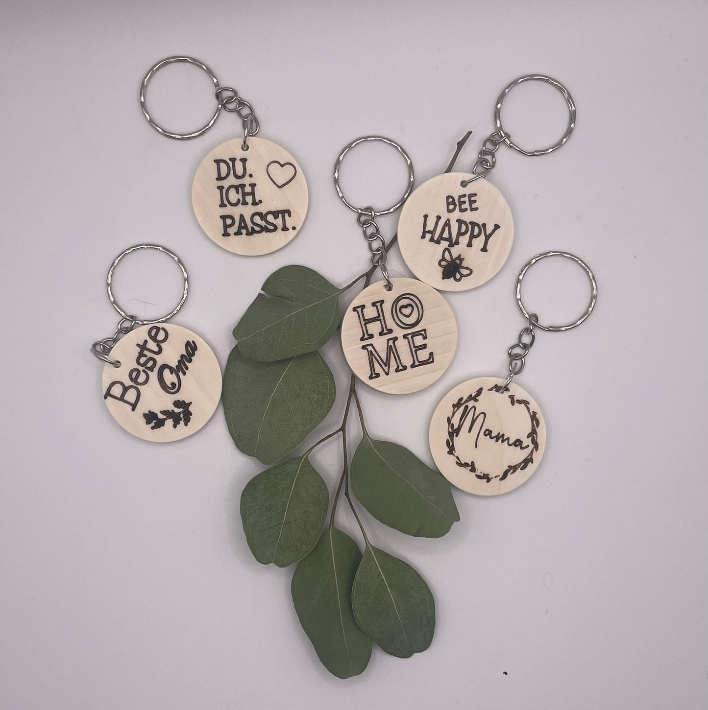 🔑 Schlüsselanhänger aus Holz – Mit Deinem persönlichen Wunschtext