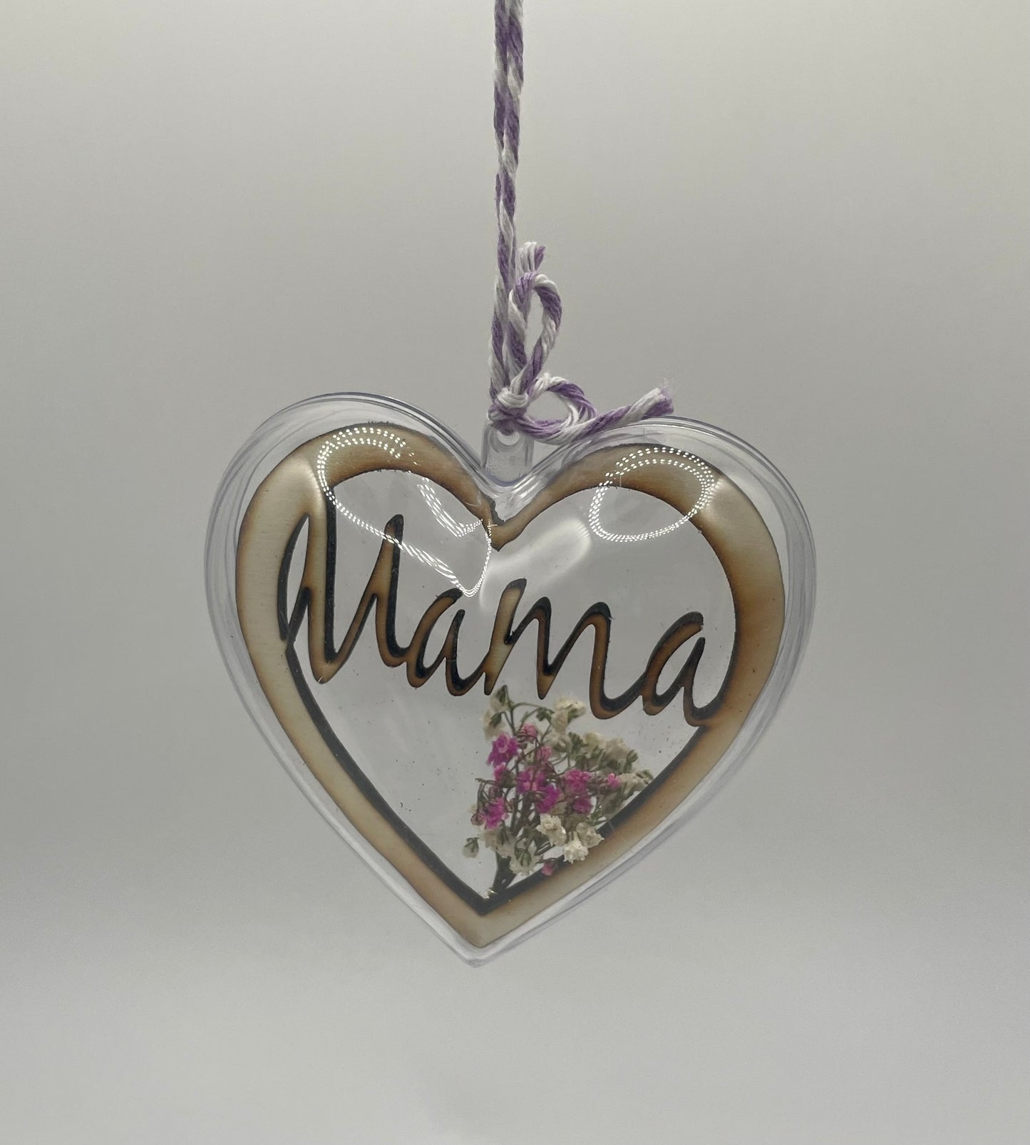 💝 „Mama“ – Herzanhänger mit Blümchen 🌸