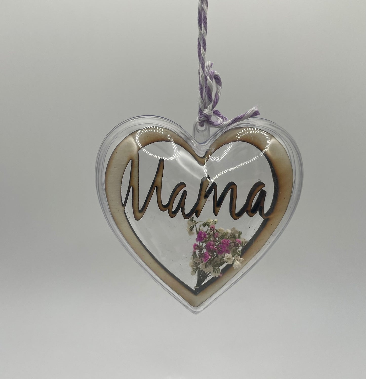 💝 „Mama“ – Herzanhänger mit Blümchen 🌸
