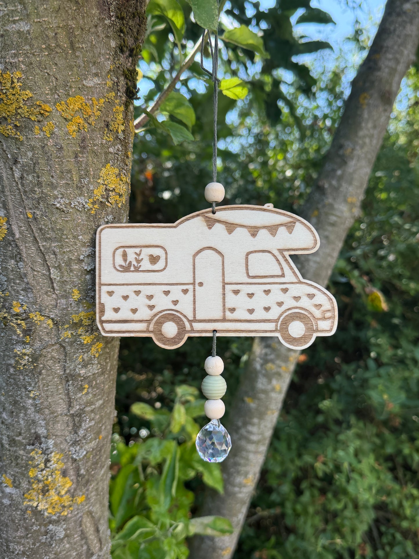 🚐✨ Holz-Wohnmobil Anhänger – „Urlaubszauber“