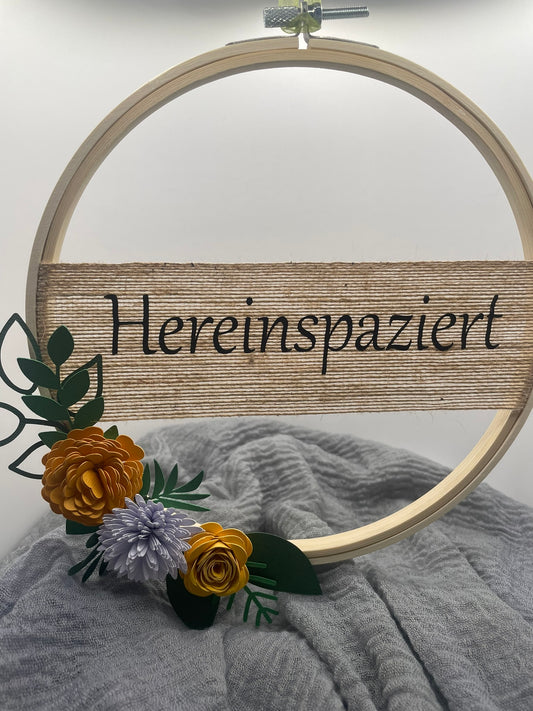 „Blütenkranz – Willkommen & Hereinspaziert“