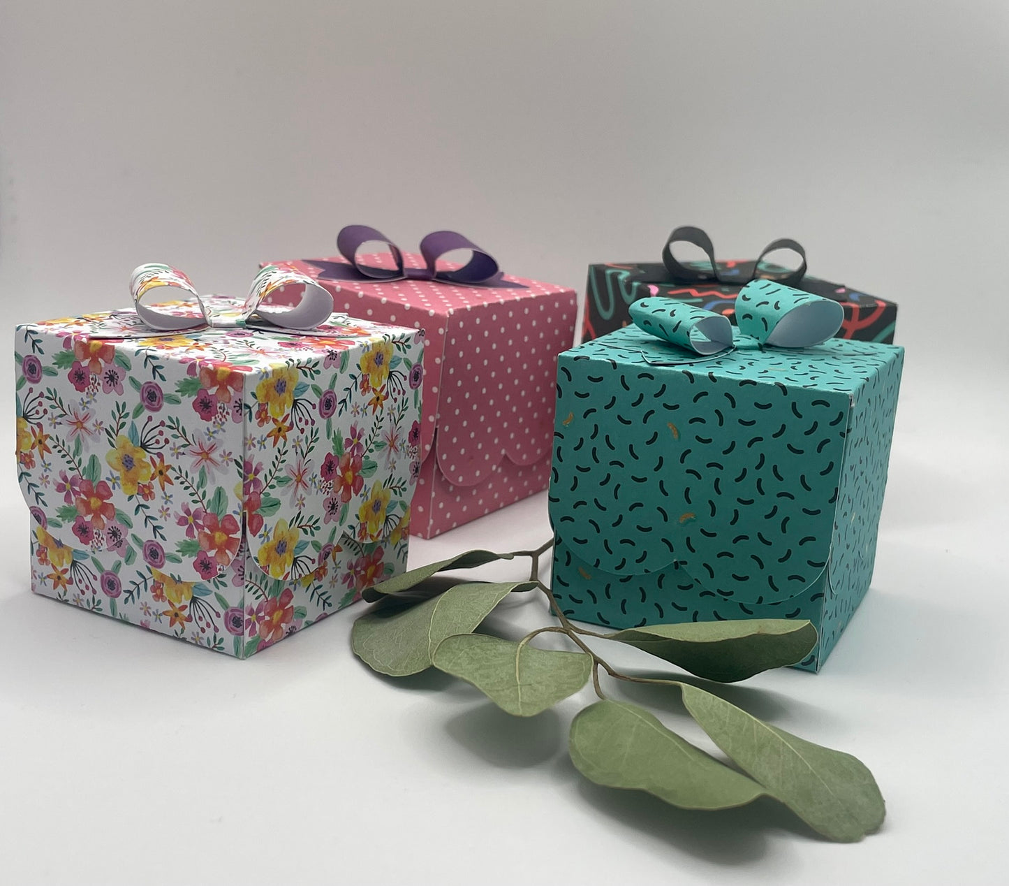 🎁 Bunte Mini-Geschenkboxen – klein, kreativ & voller Überraschungen